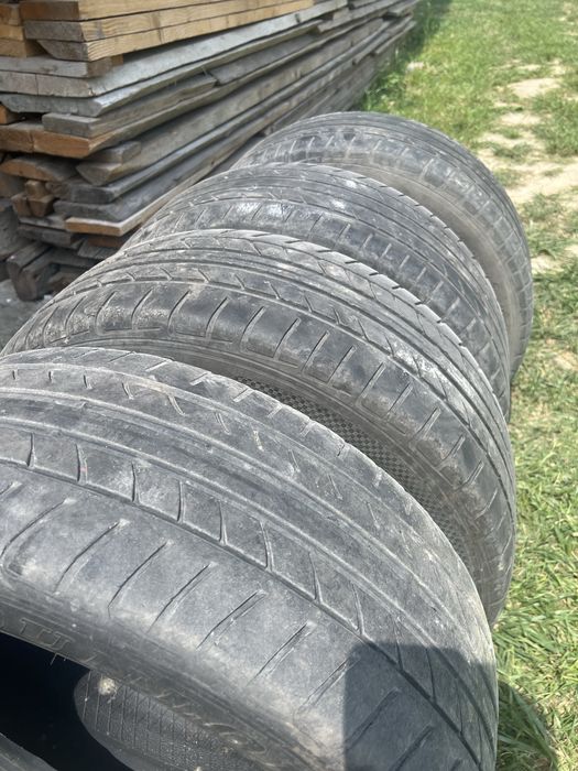 Продам антипрокольну резину 225/60r17