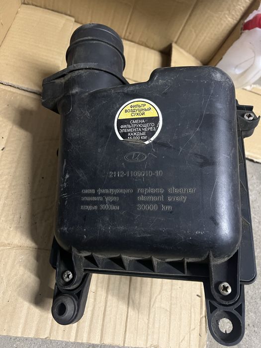 Корпус повітряного фільтра Пріора