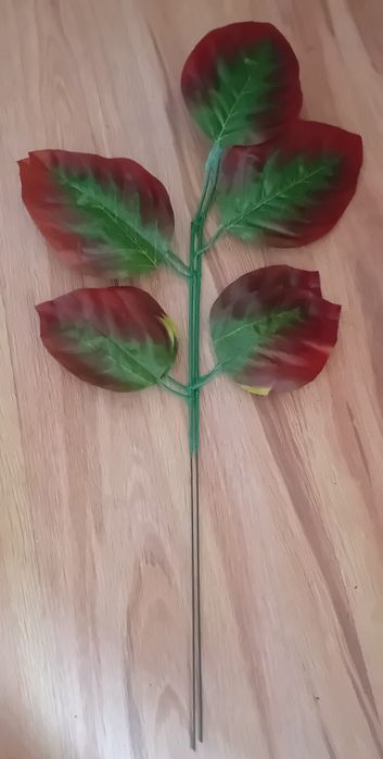 Liście gałązki sztuczne