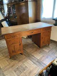 Stare biurko w idealnym stanie
