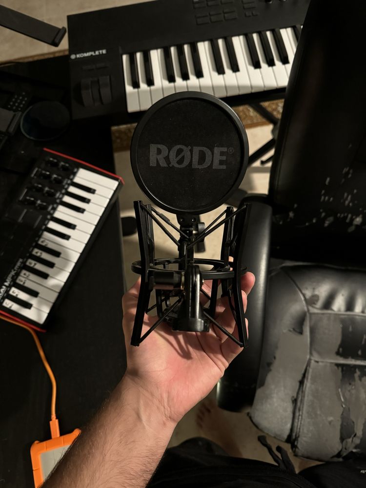 Rode n1 com aranha e pop filter