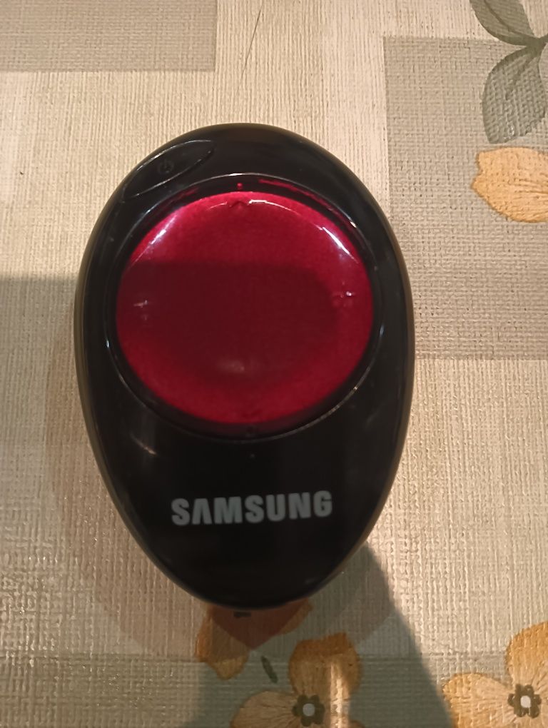 Pilot do telewizora marki Samsung
