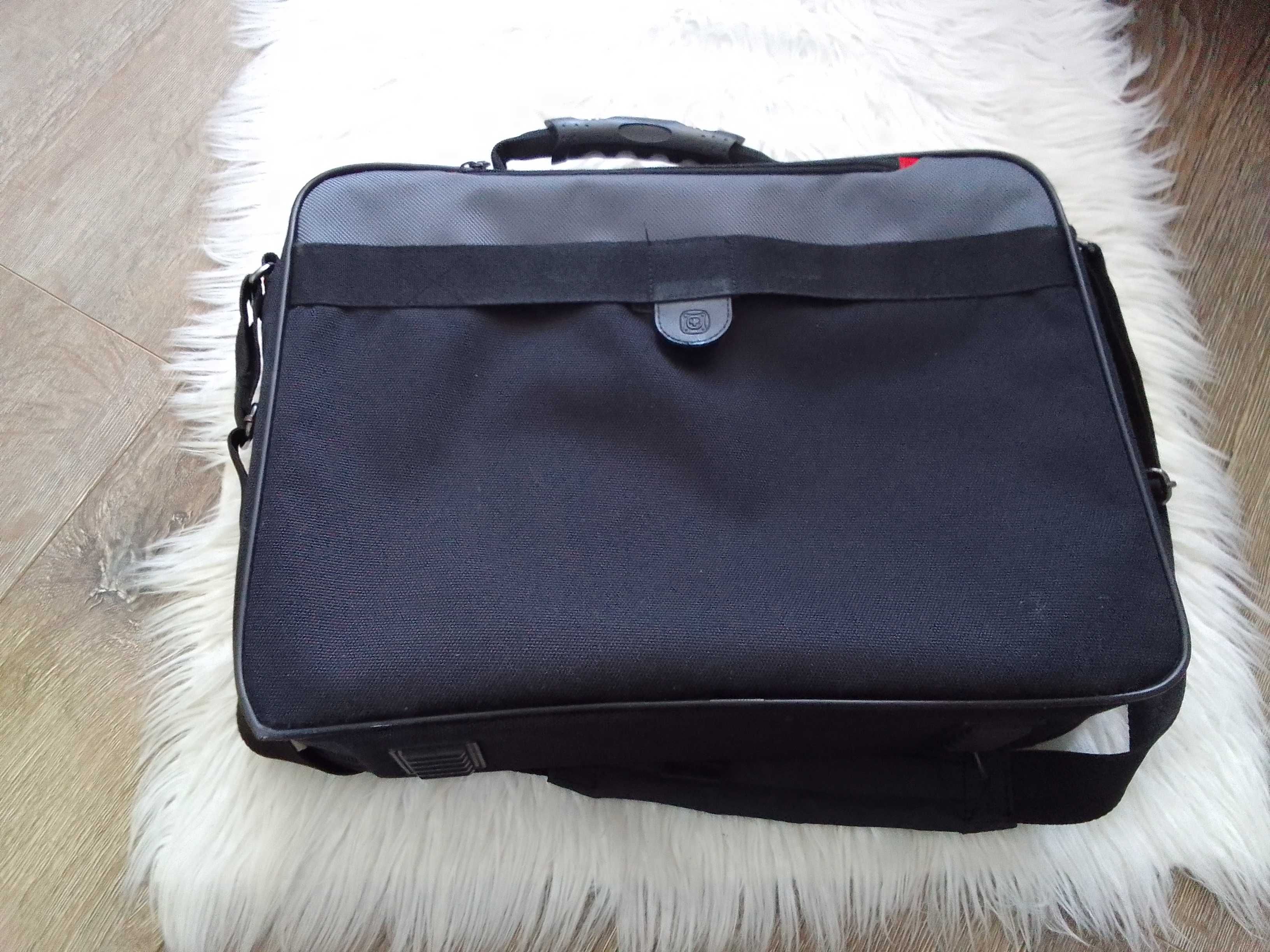 Torba na notebooka jak Nowa torba na laptopa Wenger Legacy teczka