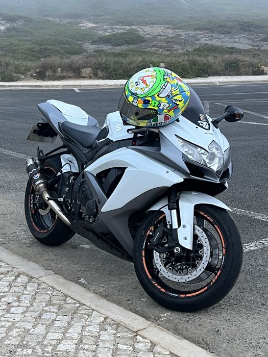 Suzuki gsxr 750 k8 ( imaculada )