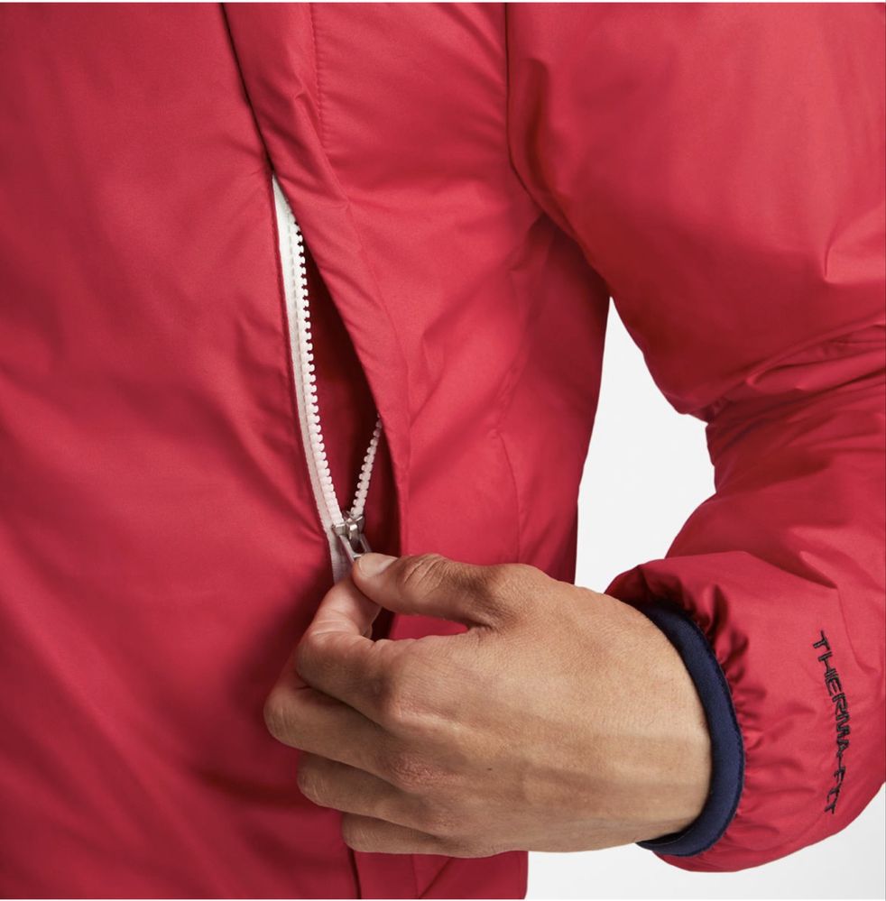 Куртка Nike оригінал розмір S