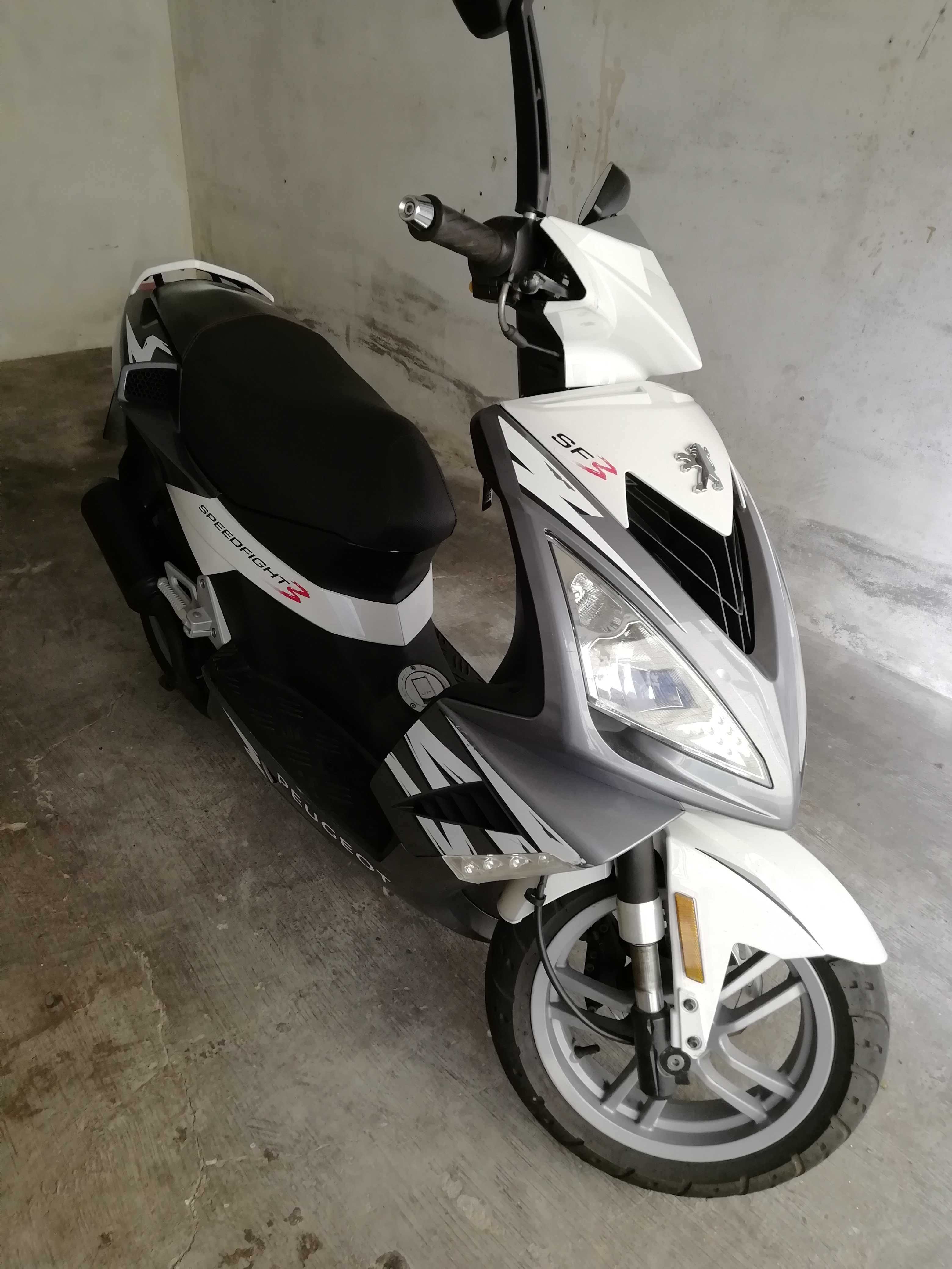 Vendo Scooter Peugeot Speedfight 3