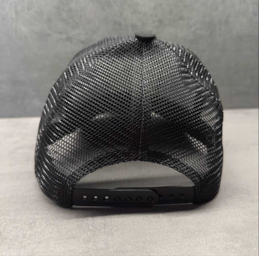 Czapka z tygrysem – Trucker – haft 3D – Nowa – uniwersalna