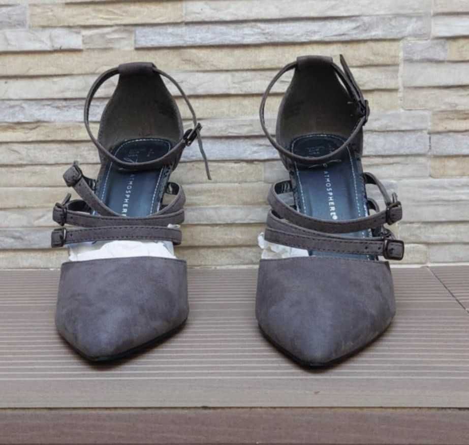 Vende-se Sapatos Senhora Novos