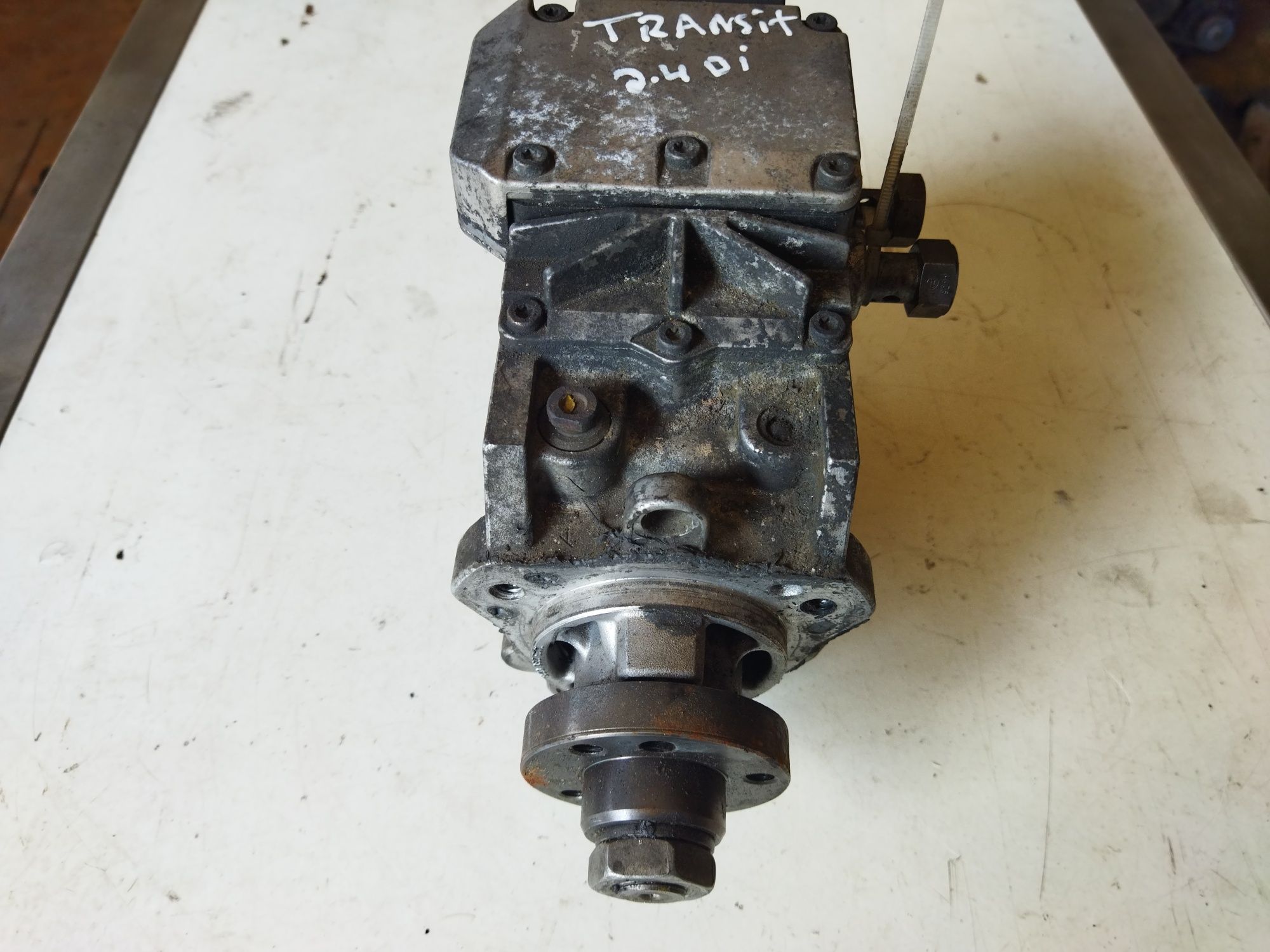 Bomba injetora Ford Transit 2.4di ref na foto