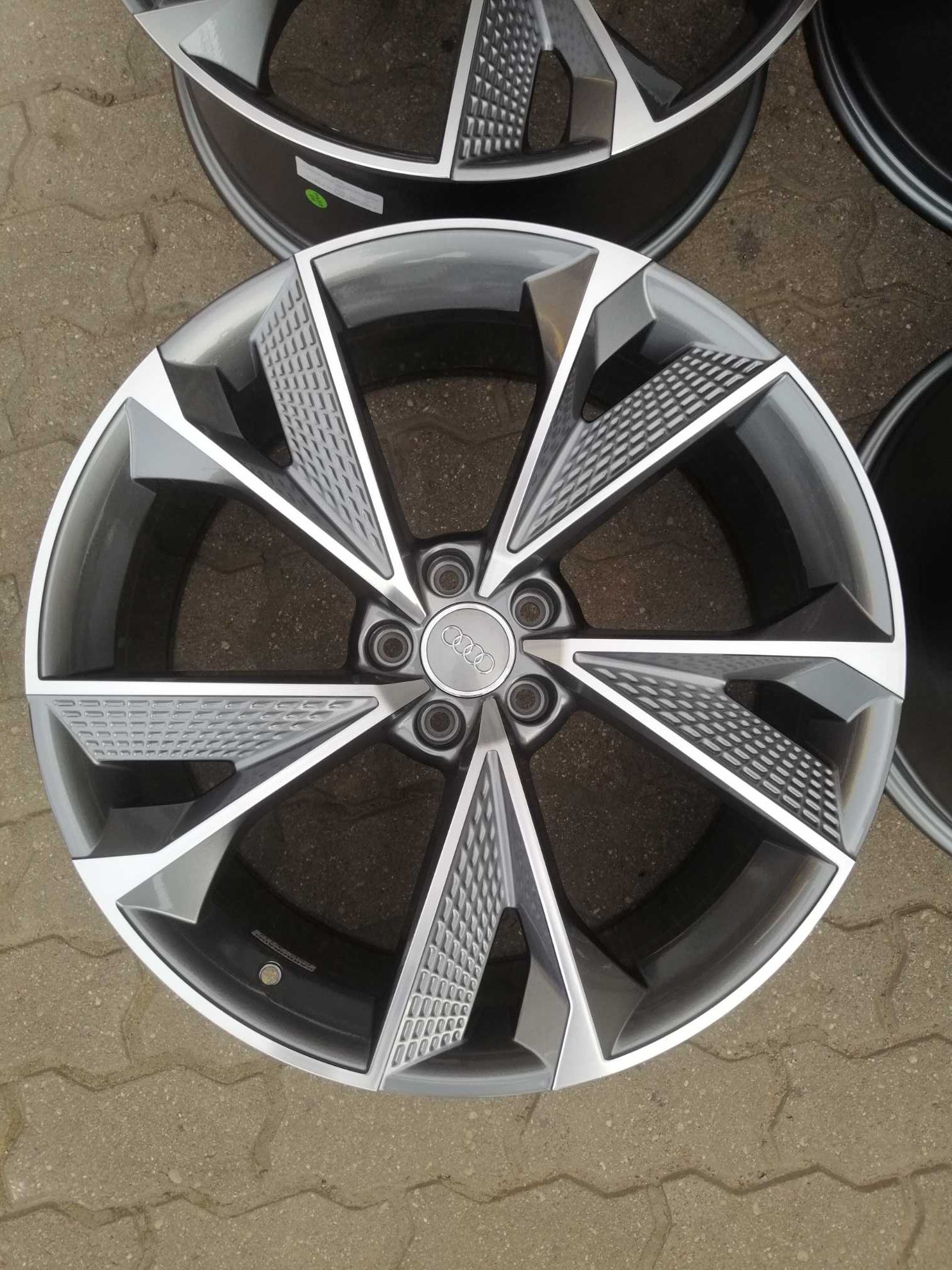 Felgi aluminiowe 5 x 112 R 21 Alufelgi oryginalne Carbonado Audi