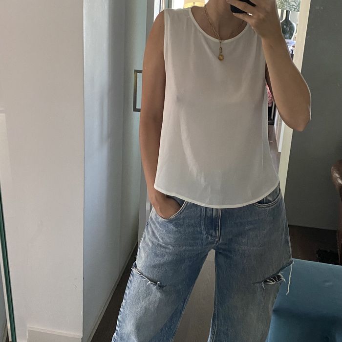 Top branco tamanho M ligeiramente cropped