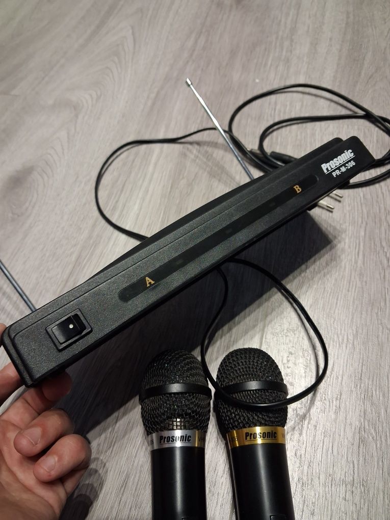 Karaoke prosonic. 2 mikrofony plus stacja