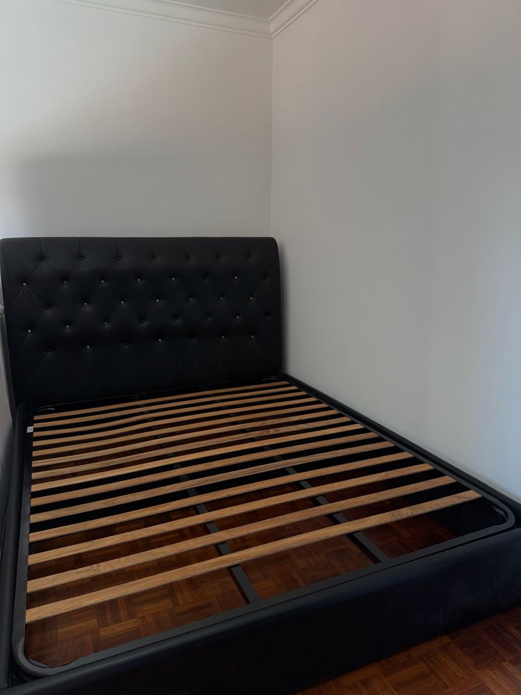 Cama de Casal Queen size 160x200 com Estrado