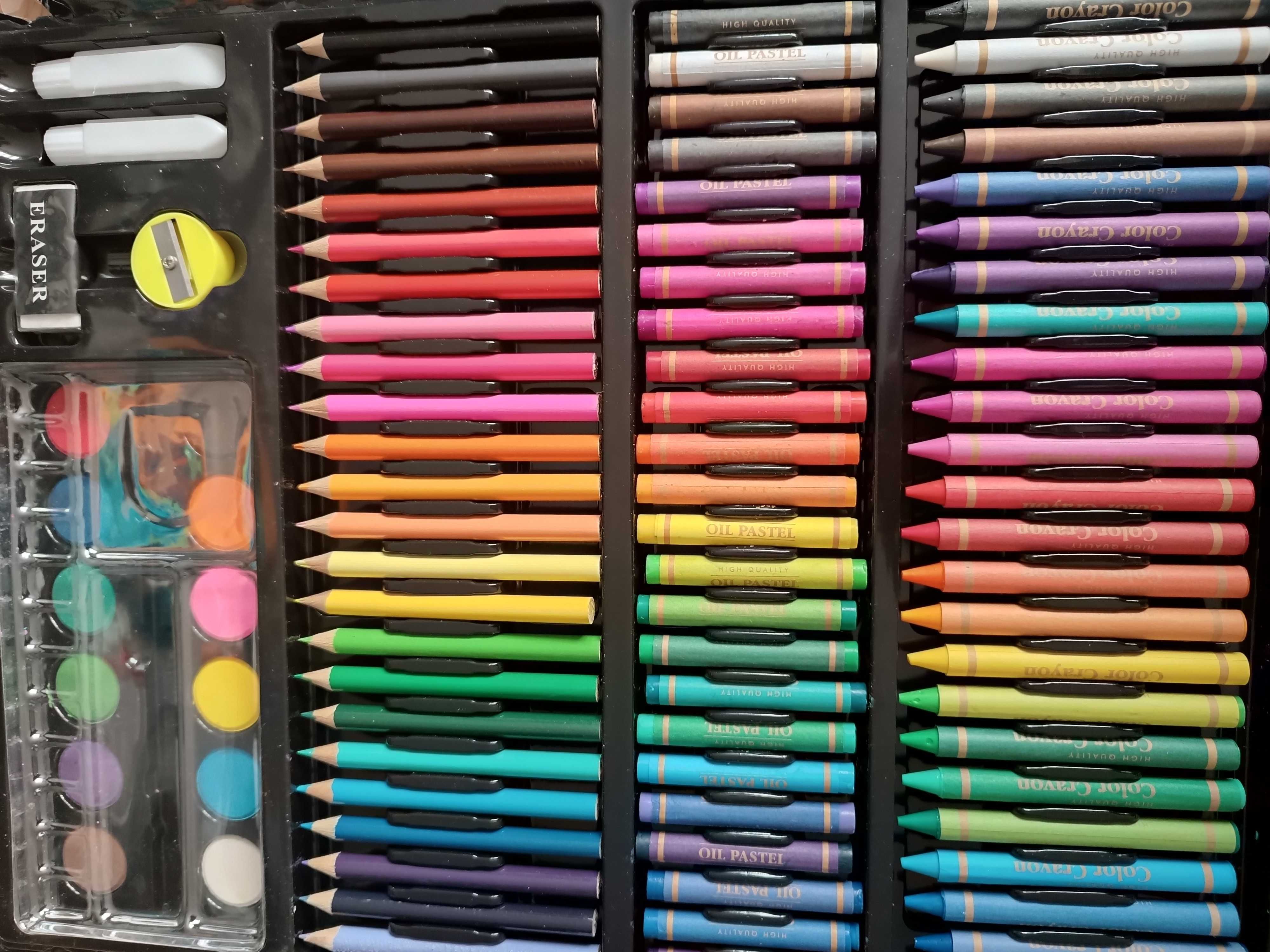 Walizka zestaw artystyczny kredki pisaki farby