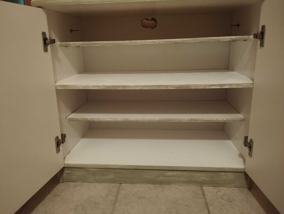 Móvel pequeno de sala ou quarto