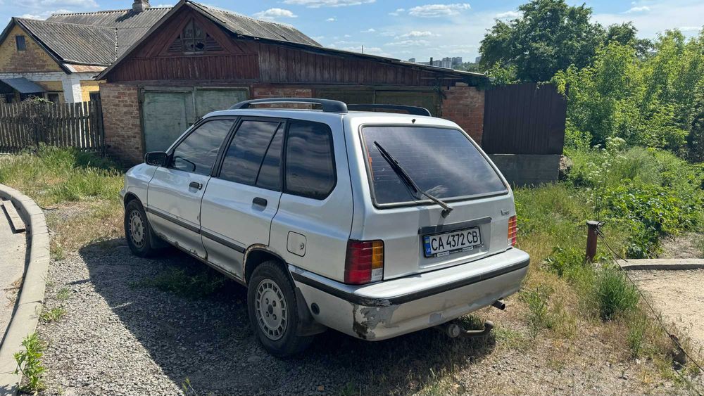 Продам авто.Кіа pride універсал 2000рік.1.3 бензин/газ.