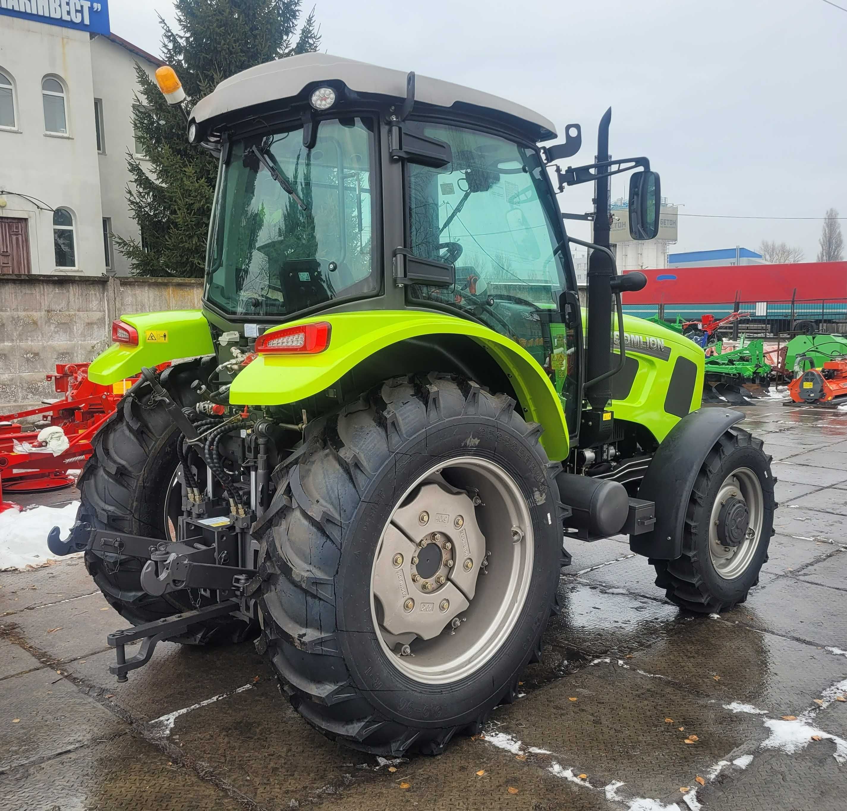 Трактор Zoomlion RN1104