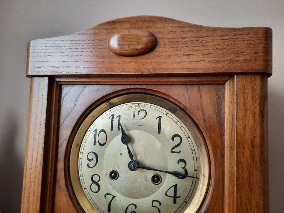 Stary zegar FMS w dębowej skrzyni
