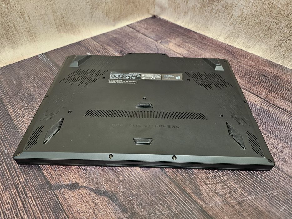ASUS ROG Zephyrus Duo 15 SE GX551QM (5800H/16Gb/RTX 3060/1,5Tb/300Hz)