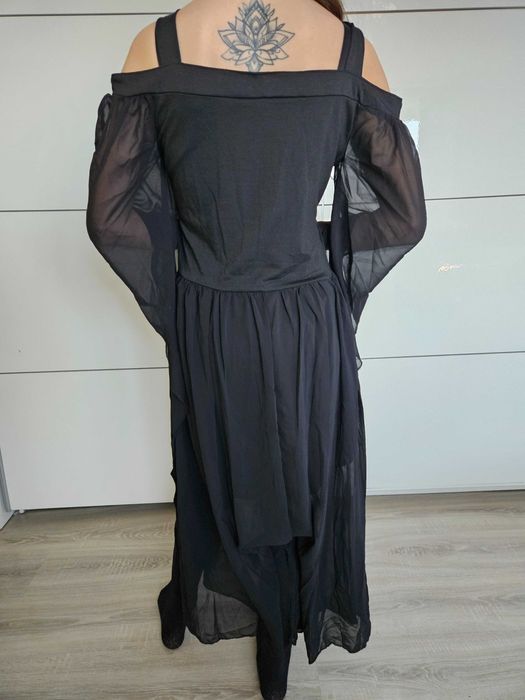 Sukienka czarownicy gotycka na ramiączkach z koronką i wiązaniem