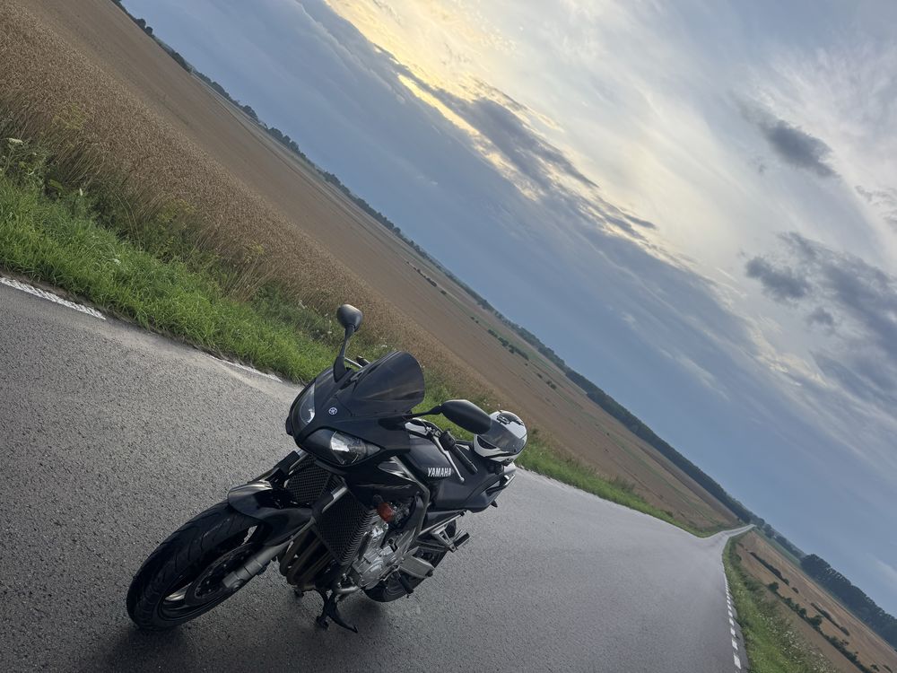 Yamaha FZS Fazer 1000 exup 15 lat 1 właściciel