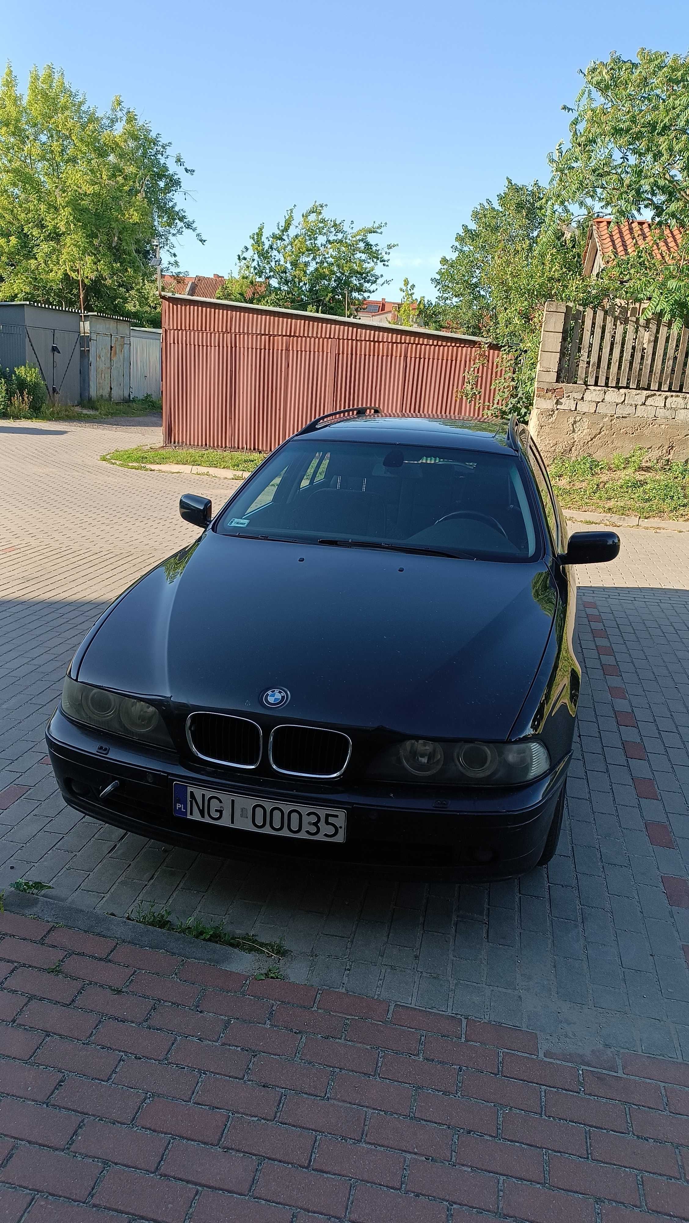 Uszkodzone BMW e39 touring 525d