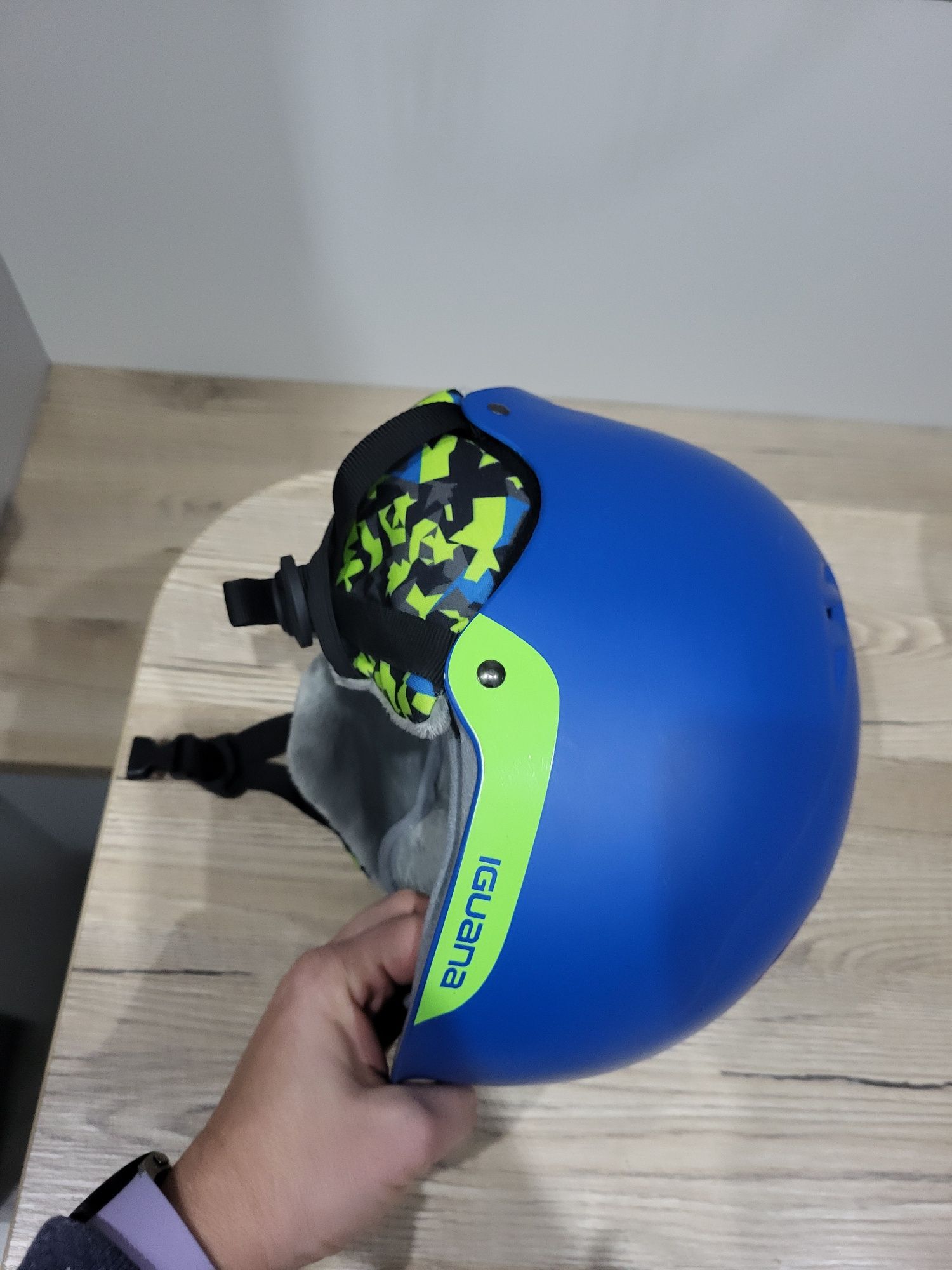 Kask Iguana narciarski rozm. M 52-57