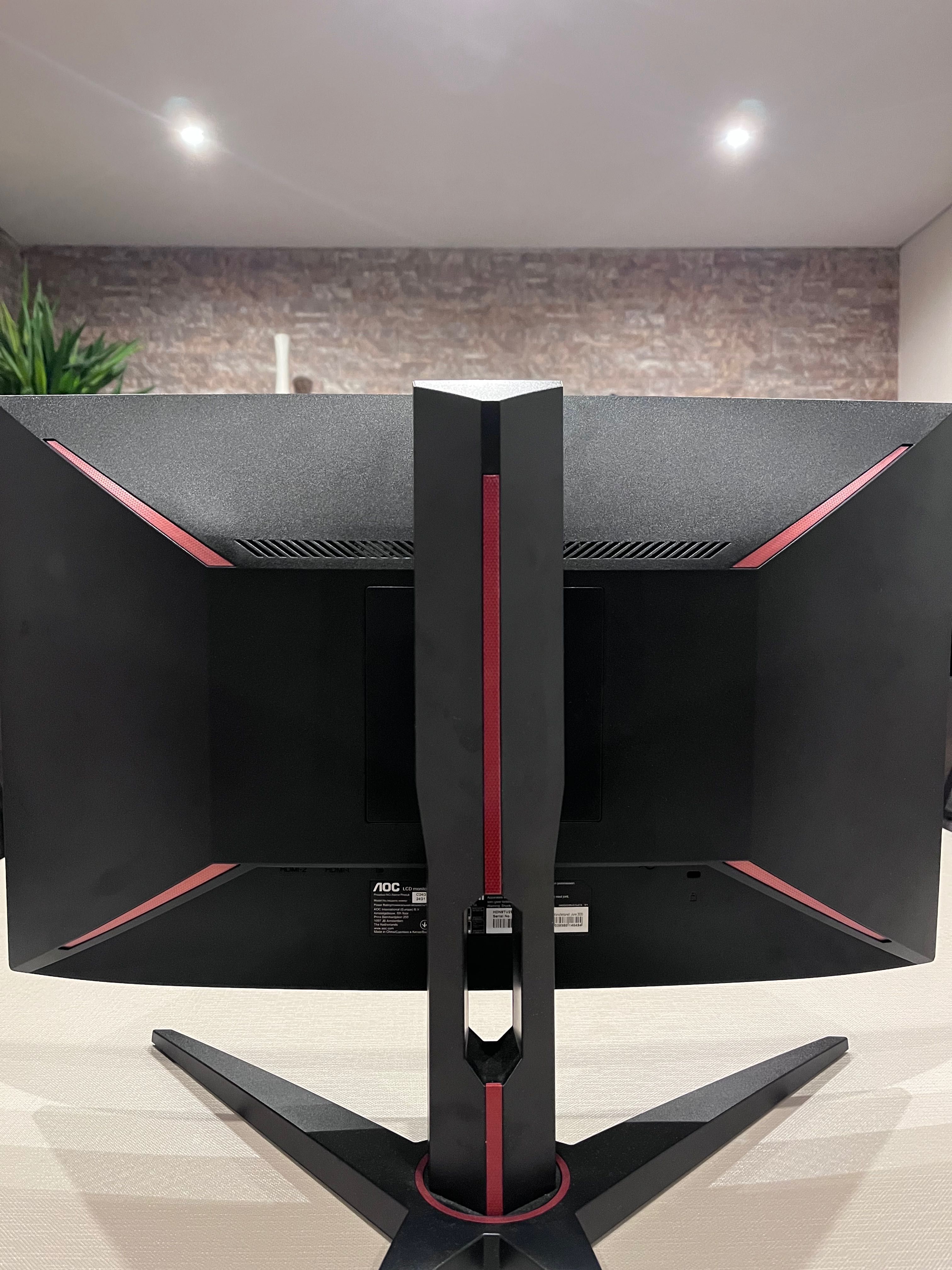 Monitor AOC curvo 24” (Partido)