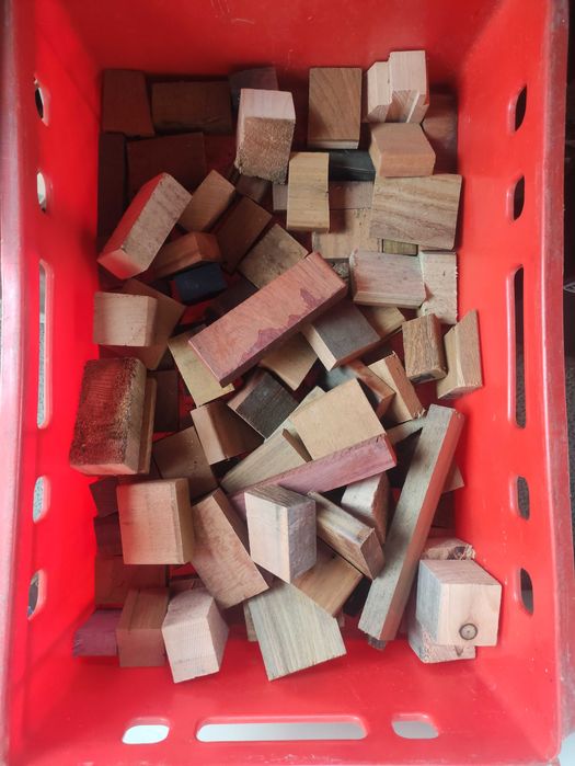 Drewno egzotyczne kawałki desek do inkrustacji rękodzieła 5 kg