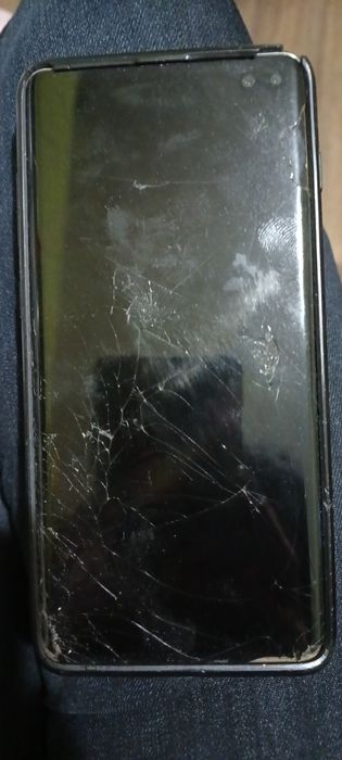 Samsung s 10+ на запчастини