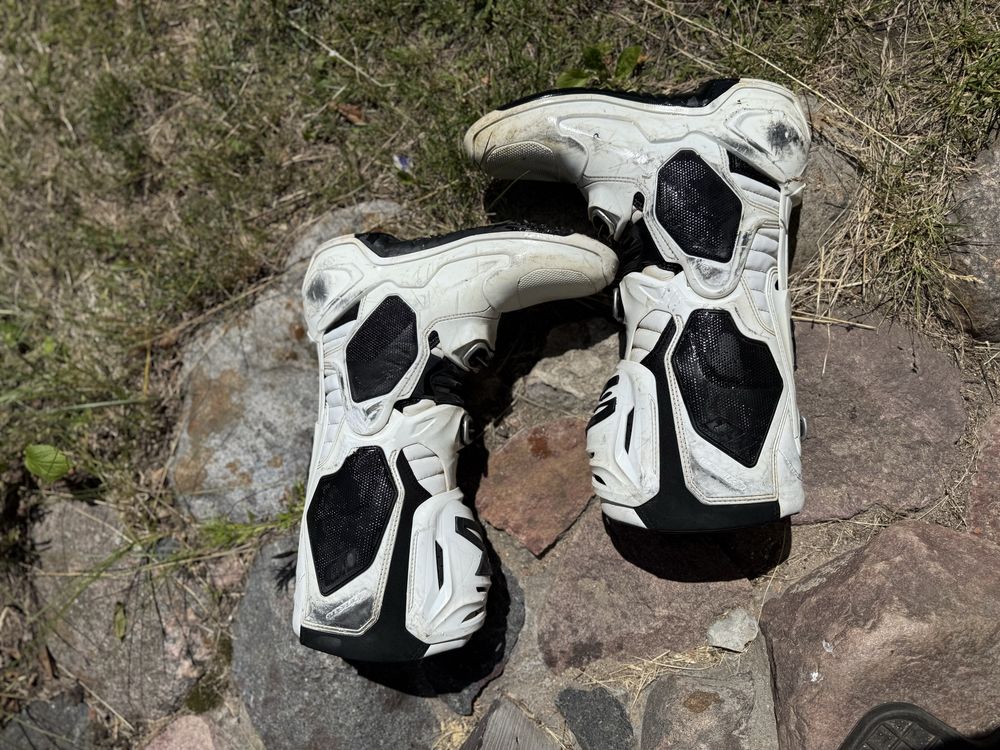 Alpinestars Tech 10 roz. 43 biale plus torba na buty ogio