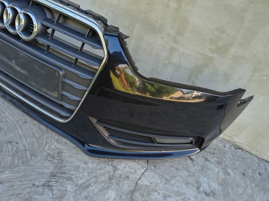 Audi A4 B8 zderzak przód przedni LZ9Y Lift