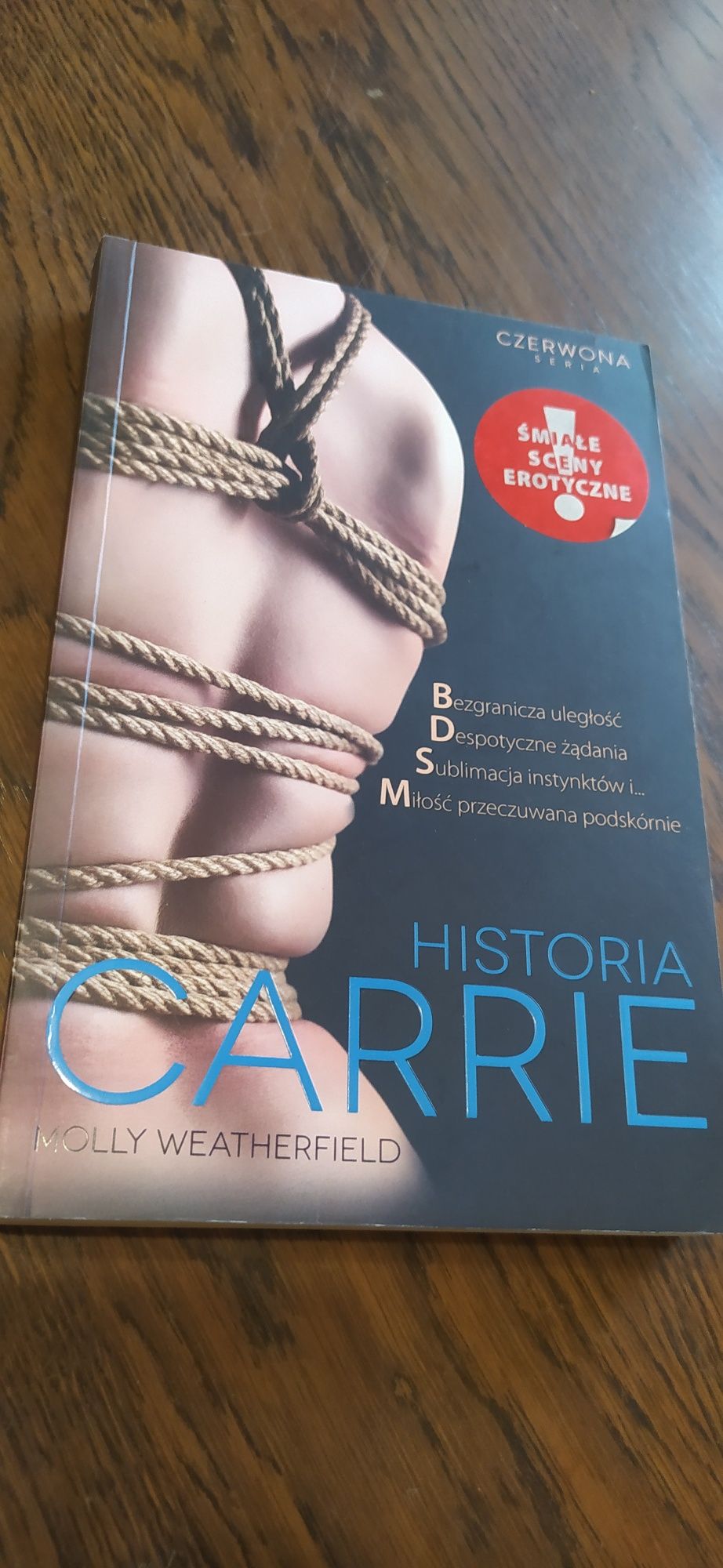 Historia Carrie Molly Weatherfield