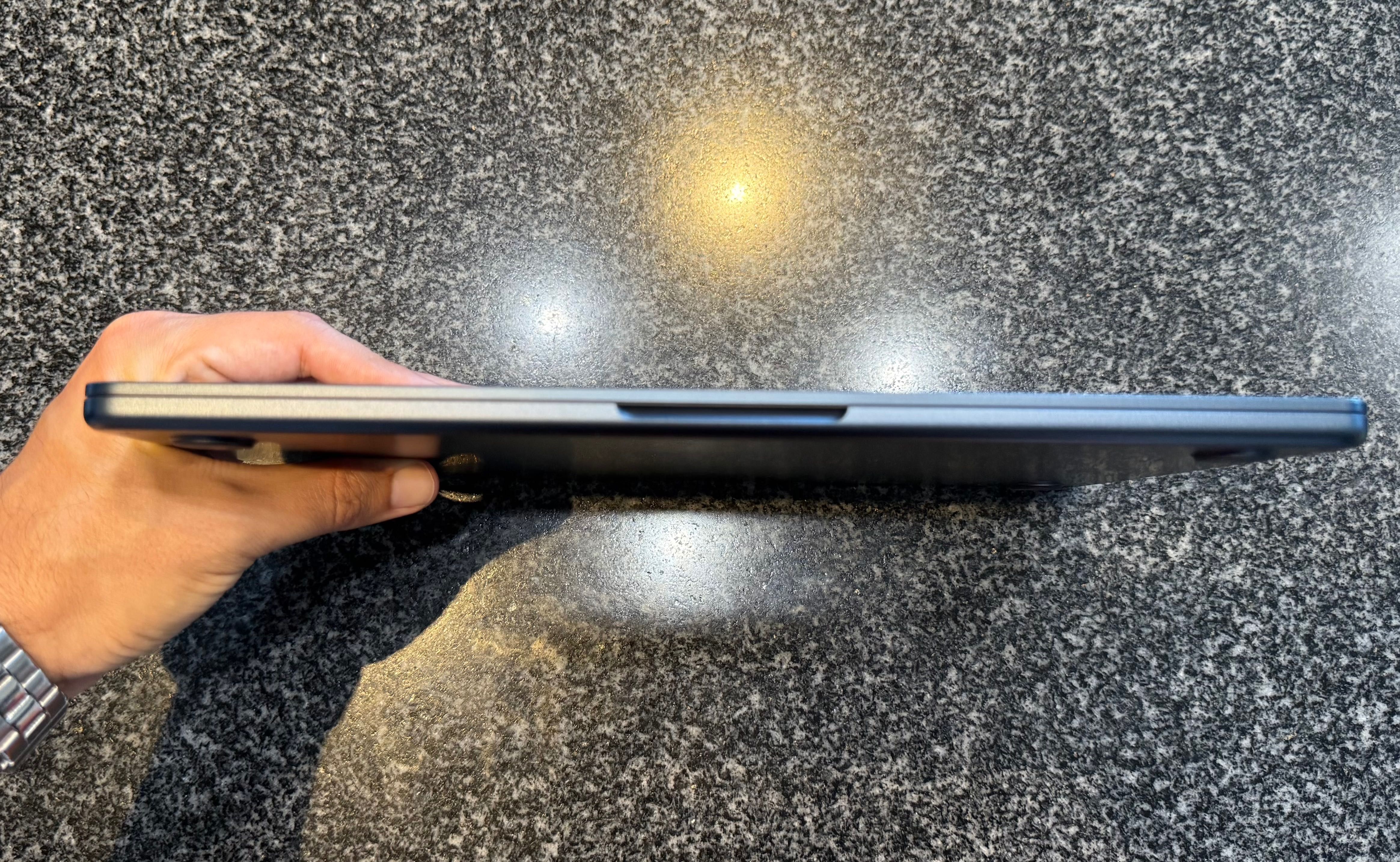 MacBook Air M2 16GB / 256GB SSD com garantia – Como NOVO