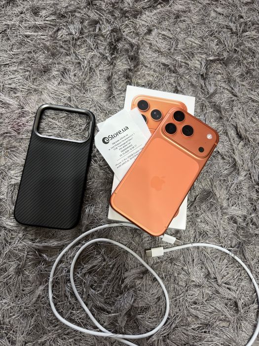 iPhone 17 Pro 256GB Cosmic Orange eSIM (MG7L4)