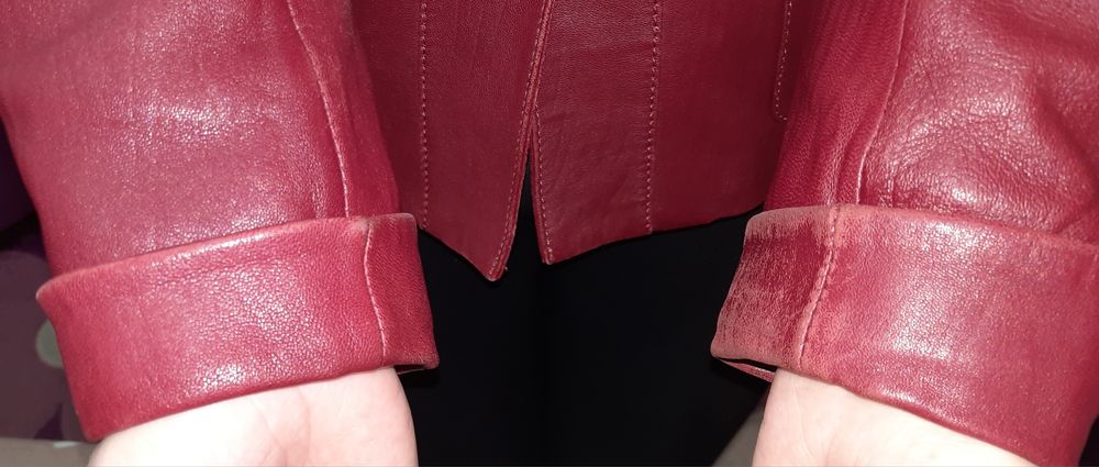 Женский кожаный пиджак