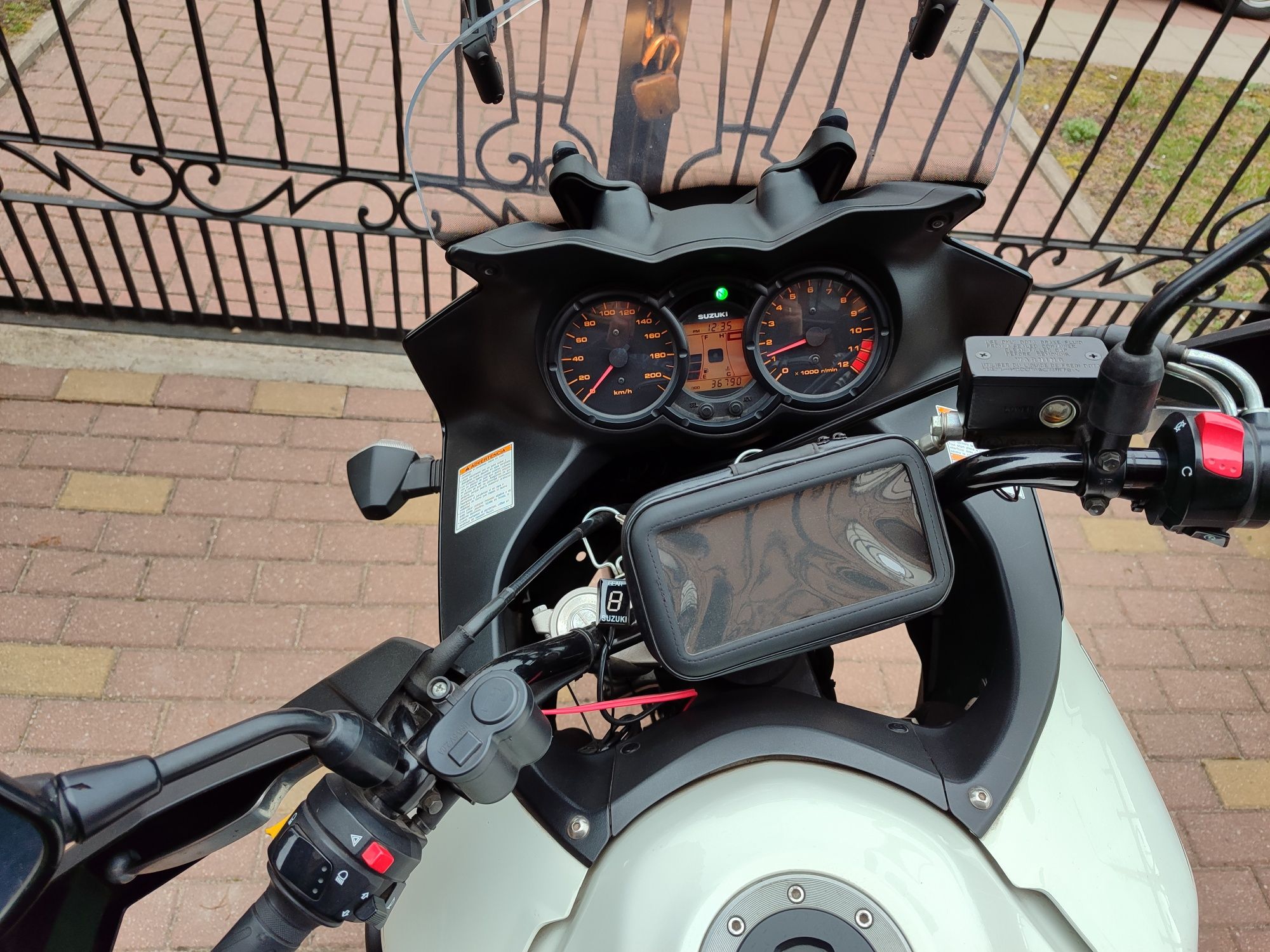 Suzuki V-Strom DL 650, 2011r