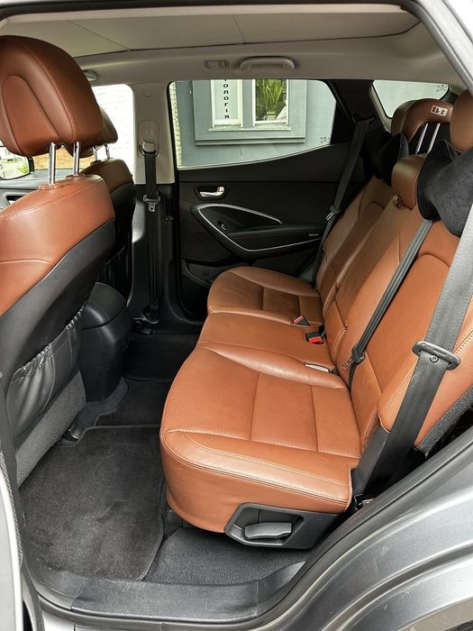 Автомобіль Hyundai Santa fe