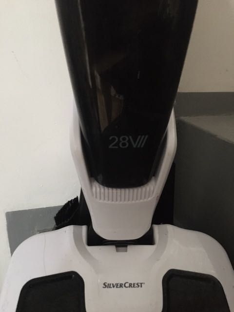 SILVERCREST Odkurzacz akumulatorowy 2 w 1, 28 V