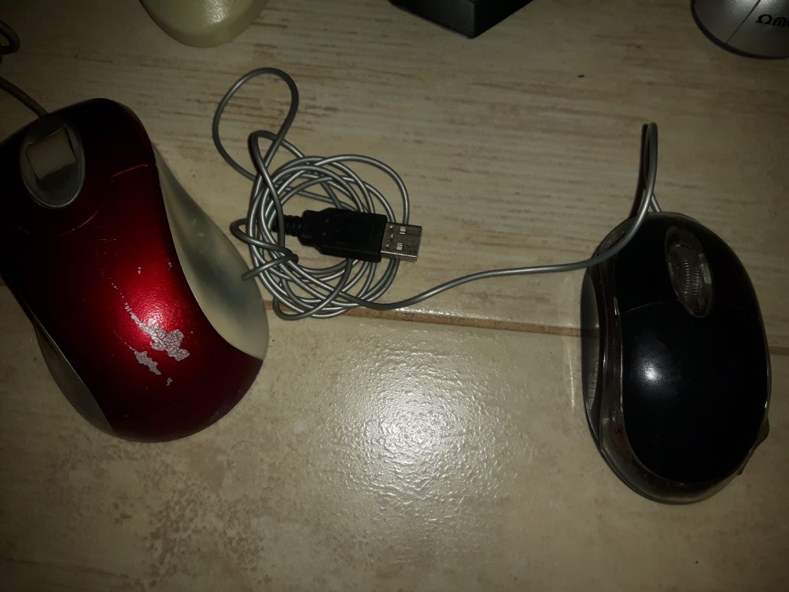 Myszka komputwrowa Ps2 , kulkowe i opt. Kablowe i bezprzewodowe 8szt.