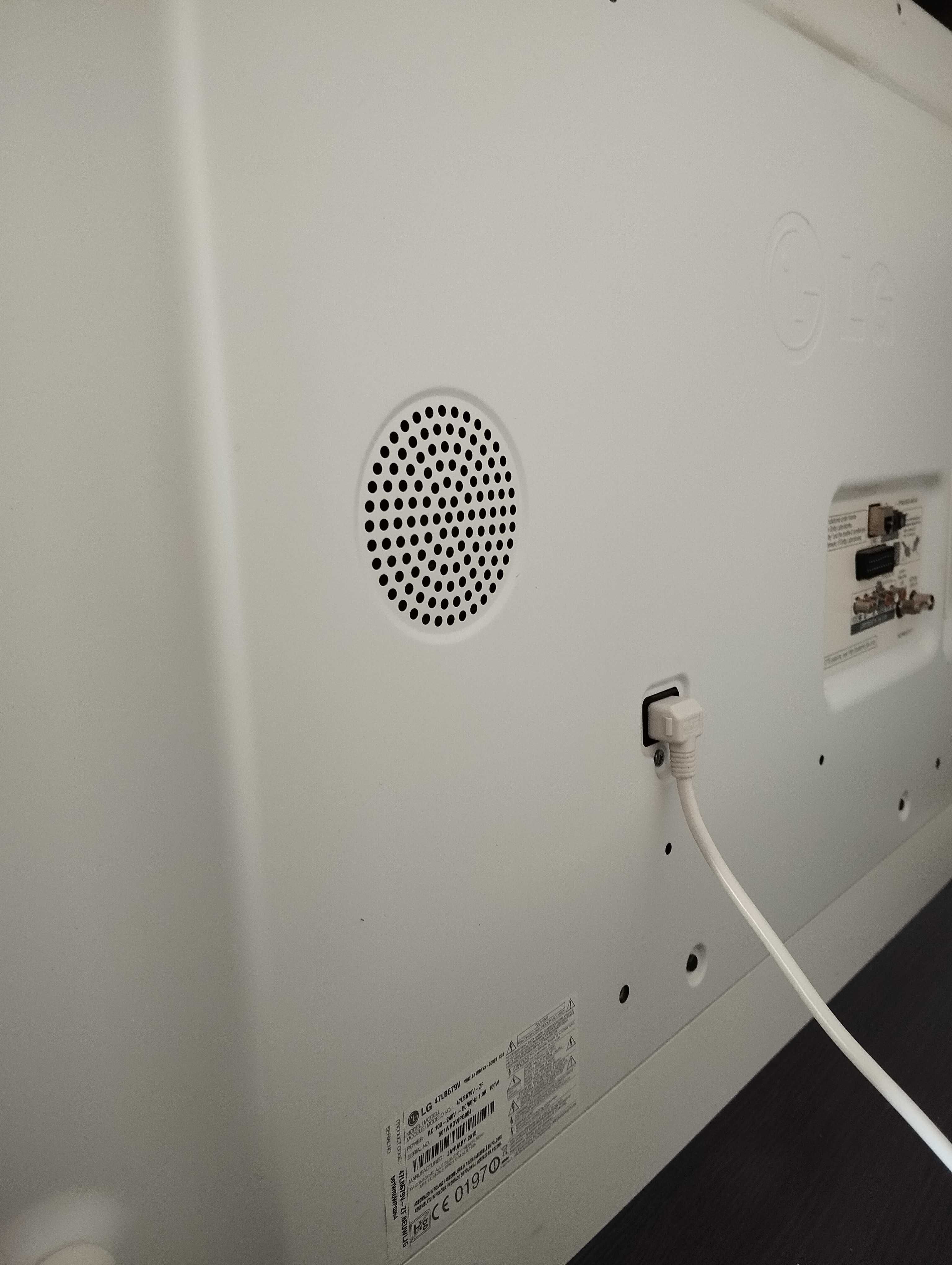 Телевізор LG 47LB679V