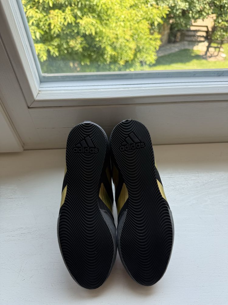 Боксерки Adidas Box hog 4