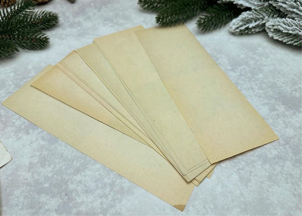 Ялинкові прикраси СРСР. Новорічна паперова гірлянда - прапорці