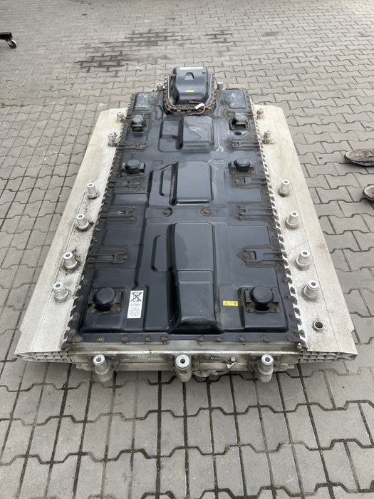 Батарея EQV стан нової акумулятор 100kwt w447 v class