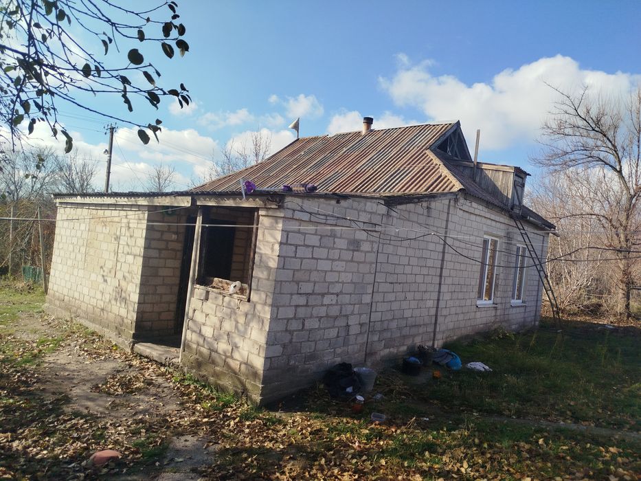 Срочно Продам дом в селе, подробней обращайтесь по телефону