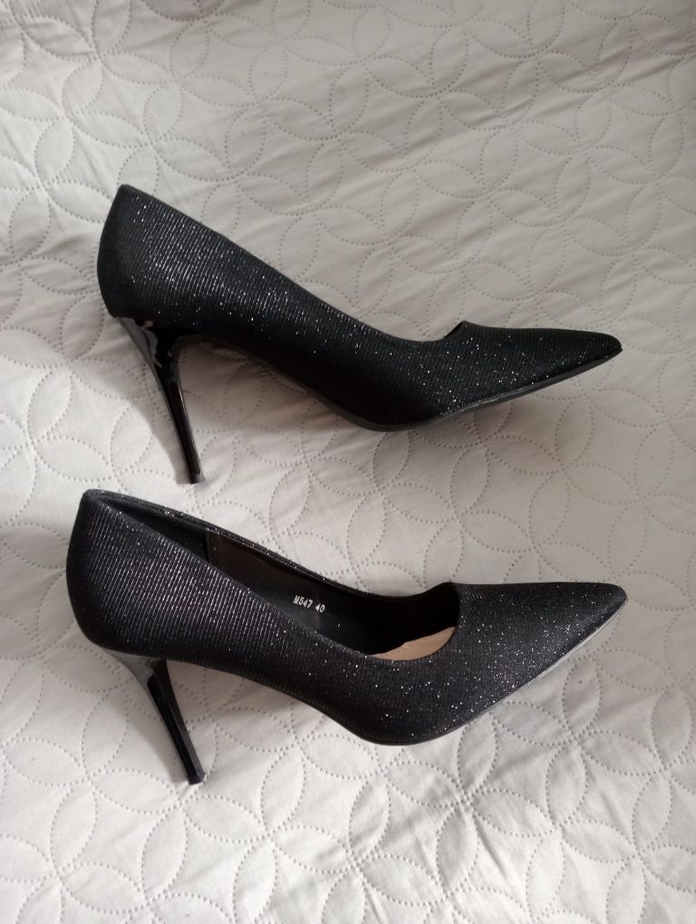 Buty damskie rozm. 40 NOWE
