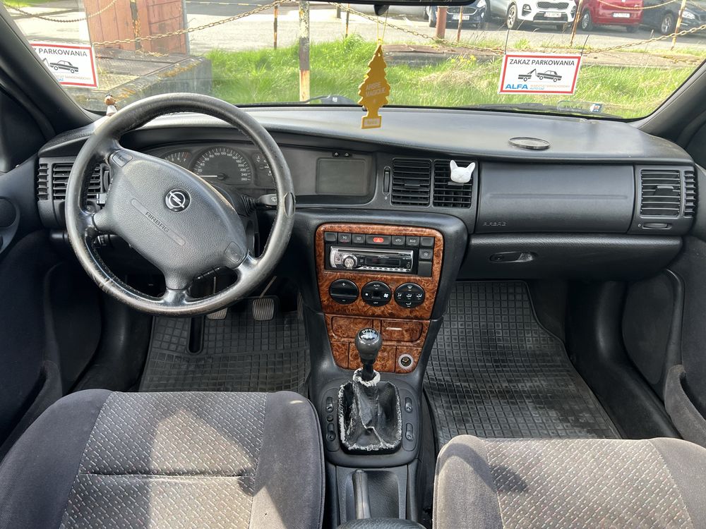 Opel Vectra 2.0 klimatyzacja
