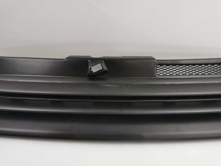 Grill Atrapa grila Golf IV BEZ ZNACZKA Tuning