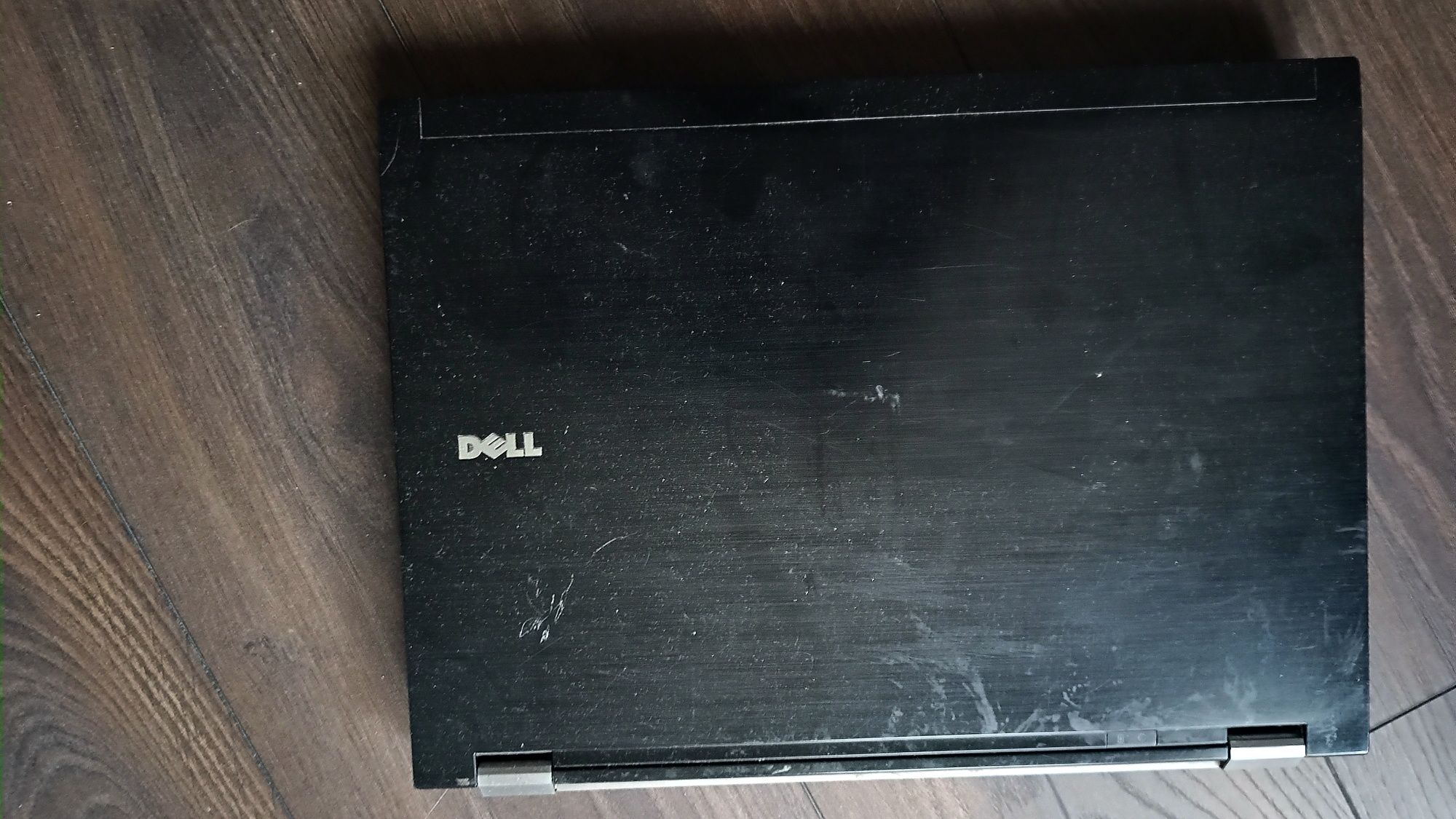 Laptop Dell uszkodzony