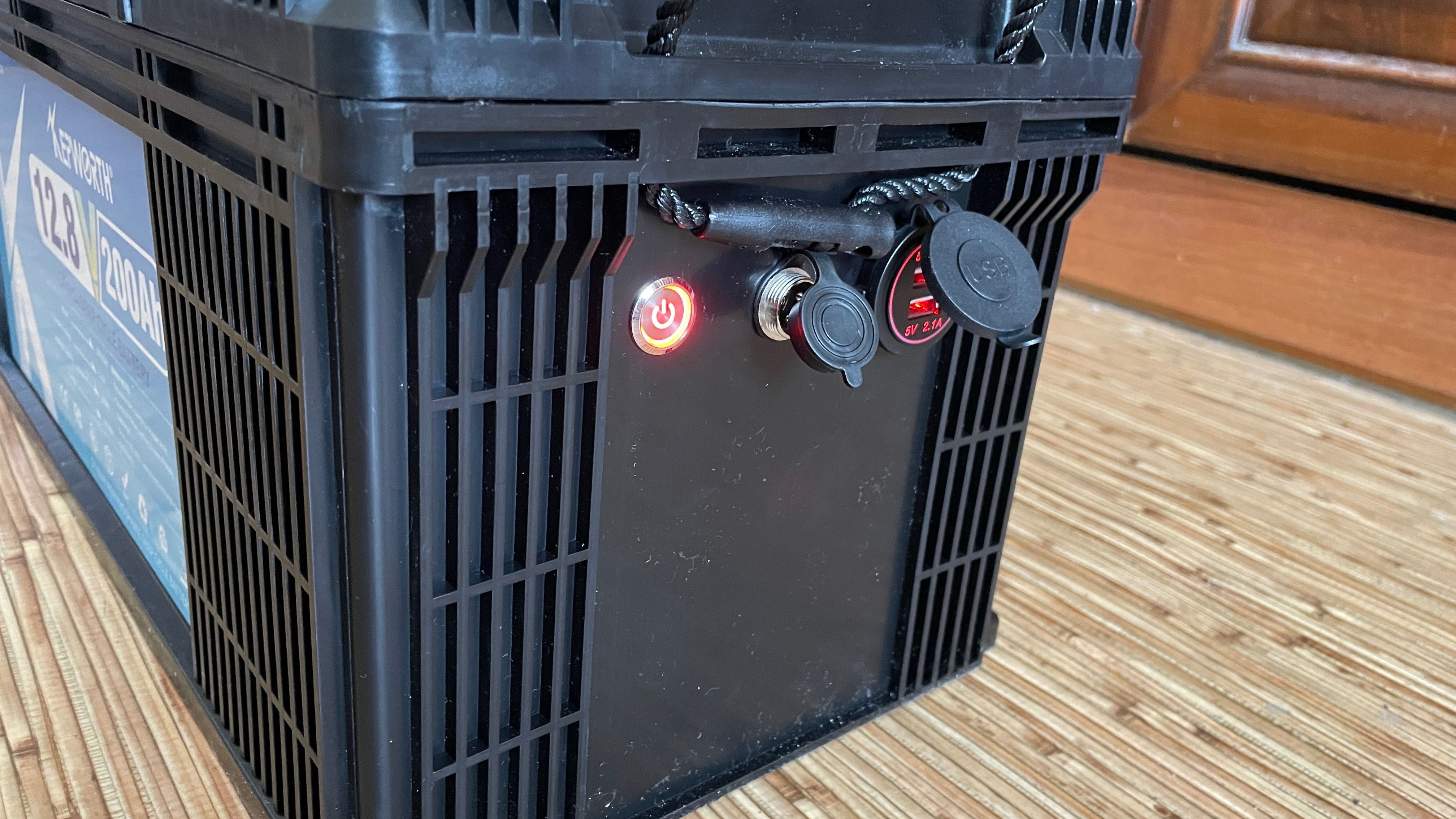 Акумулятор lifepo4 12v 200ah Kepworth